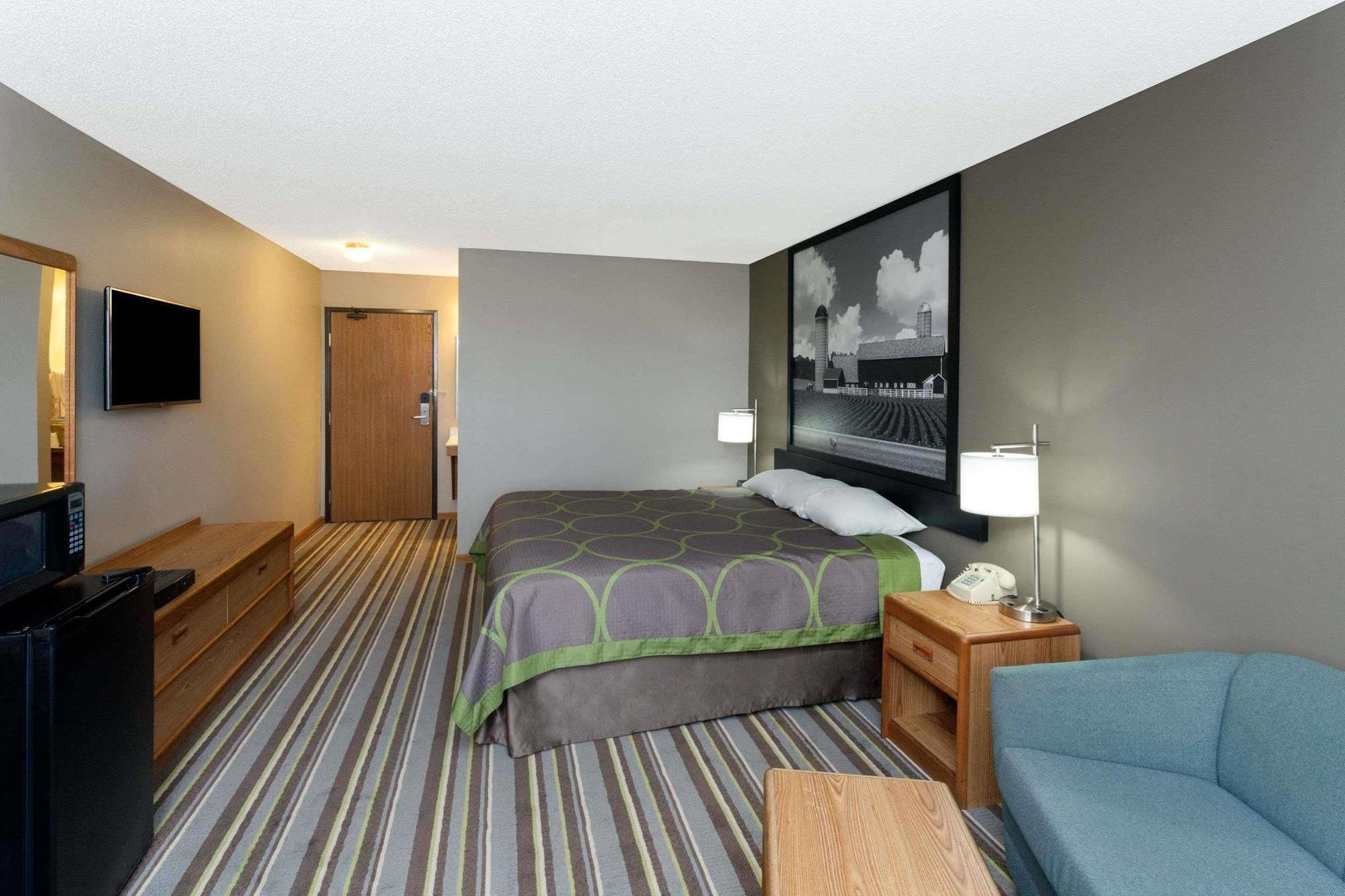 Super 8 By Wyndham Gilman Exterior foto